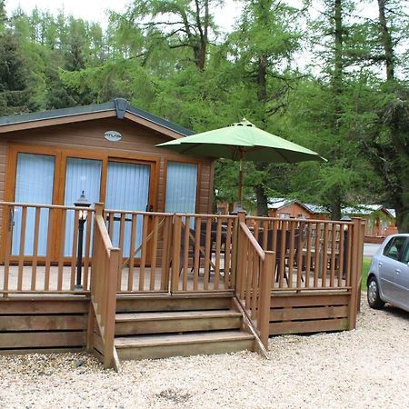 Lazy Days Lodge Glendevon Exteriör bild